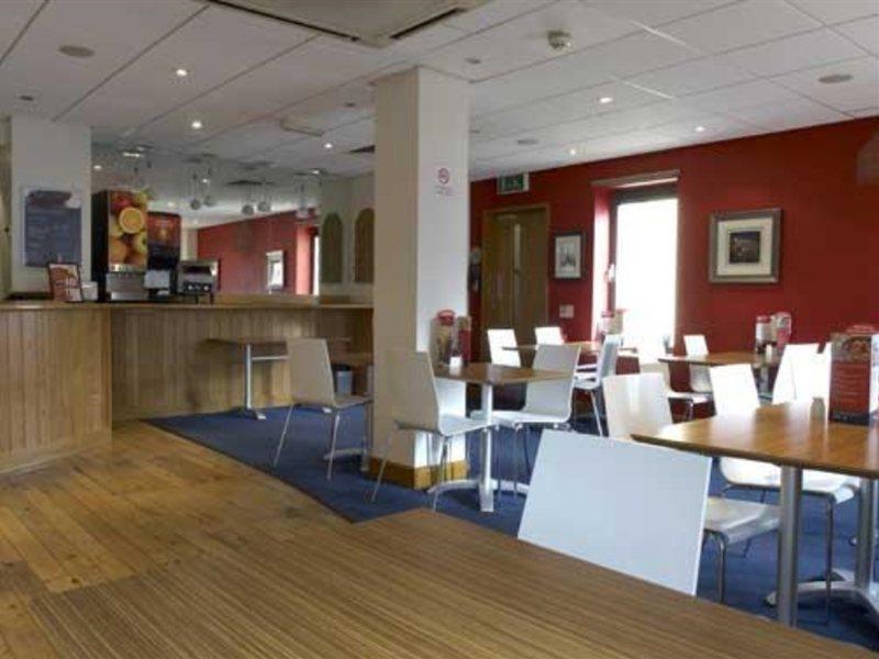 Travelodge Anchor Road 3* Bristol