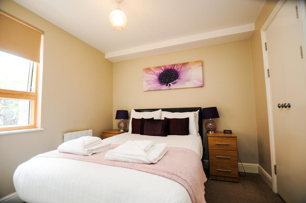 Your Cabot Mews * Bristol