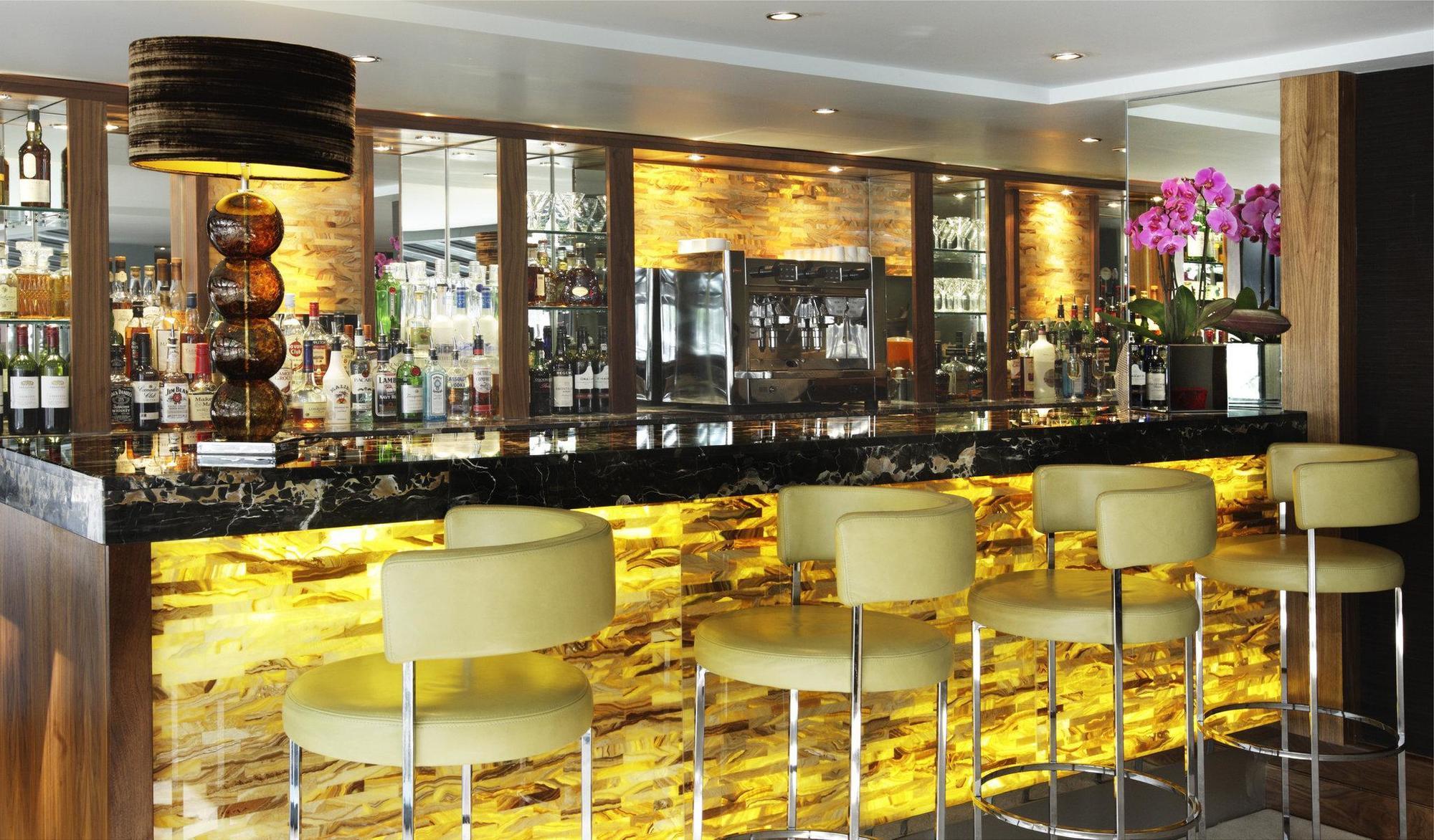 Hotel The