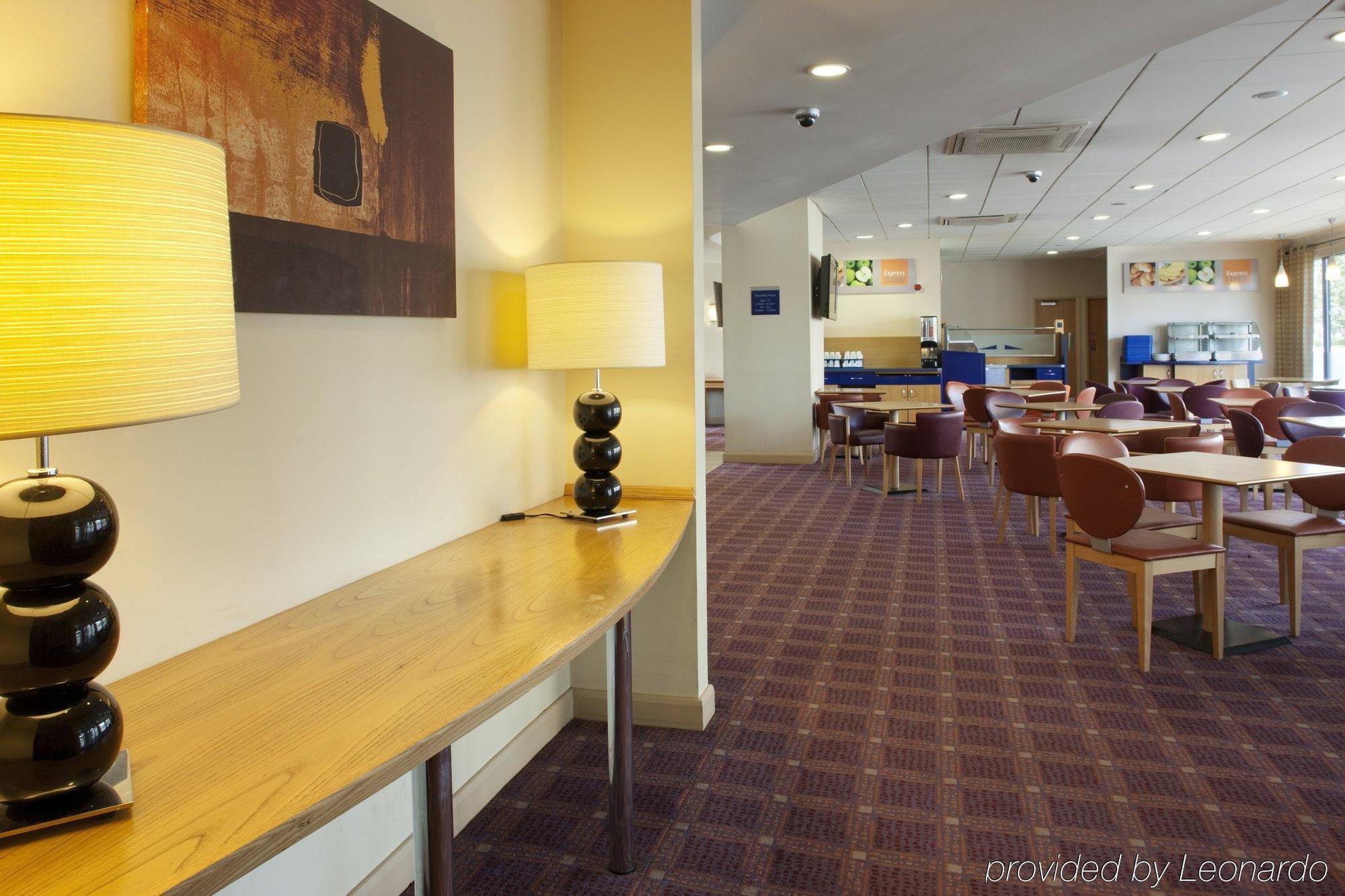 Express Centre By Ihg 3*