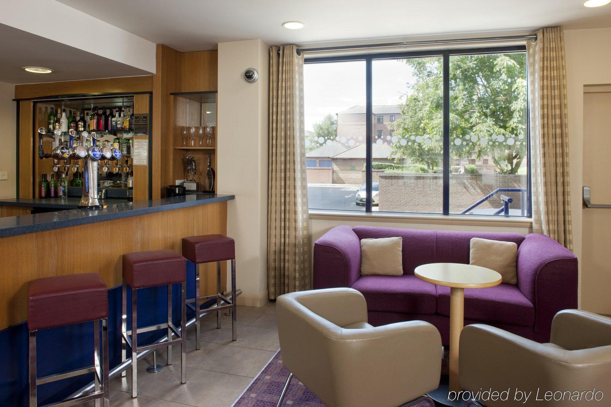 Express Centre By Ihg Hotel
