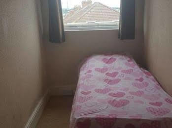 The Crafty Cow Inn 2*