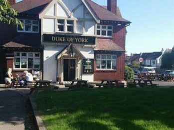 The Crafty Cow Inn 2*