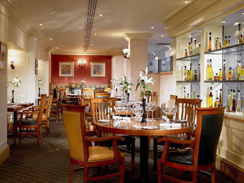 Delta By Marriott Centre