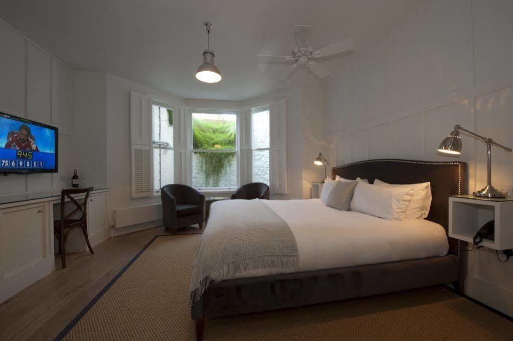 Number 38 Clifton 4* Bristol