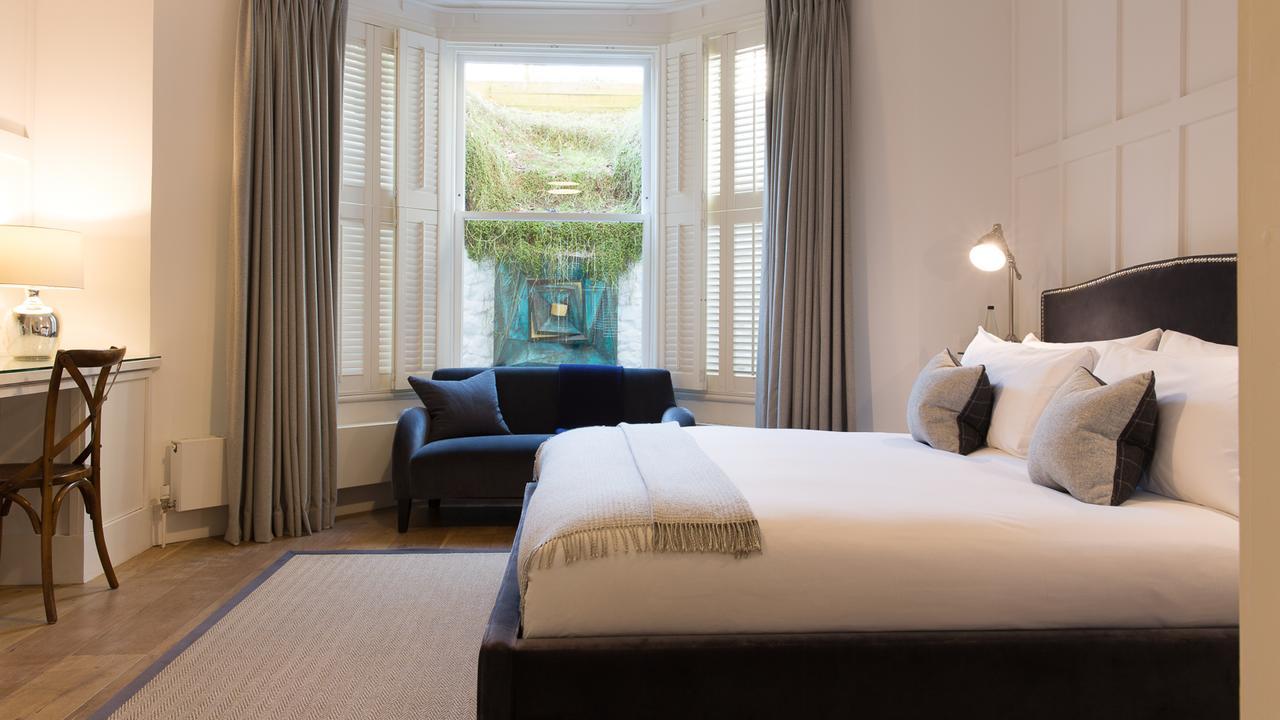 Number 38 Clifton Hotel