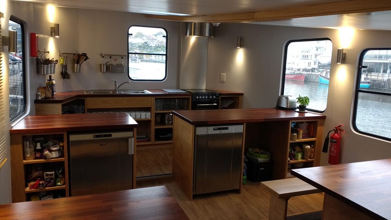 Kyle Blue - Harbour Luxury Boat * Bristol