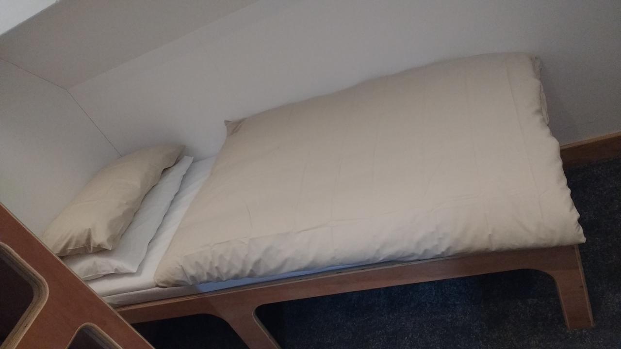 Kyle Blue - Harbour Luxury Boat Hostel