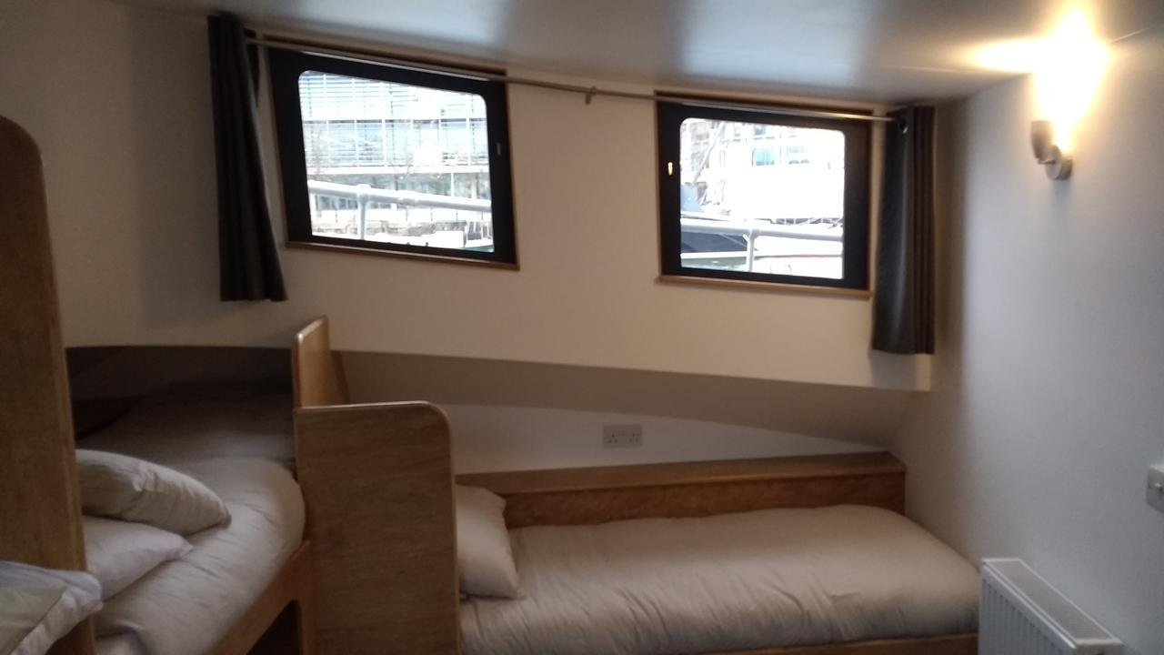 Kyle Blue - Harbour Luxury Boat Bristol