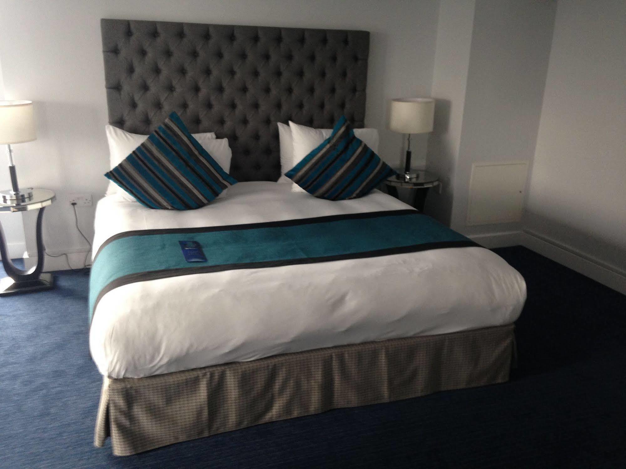 Hotel Radisson Blu Hotel, 4*