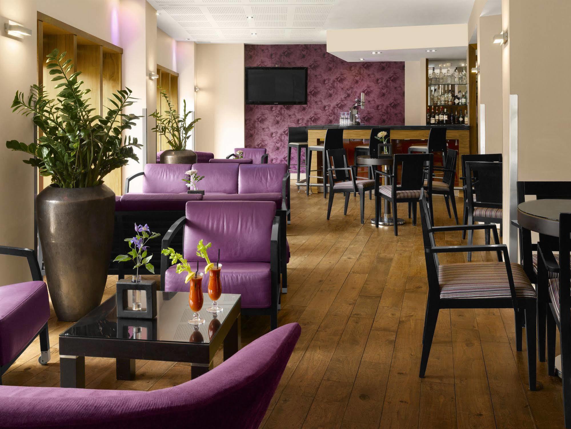 Hotel Radisson Blu Hotel, 4*