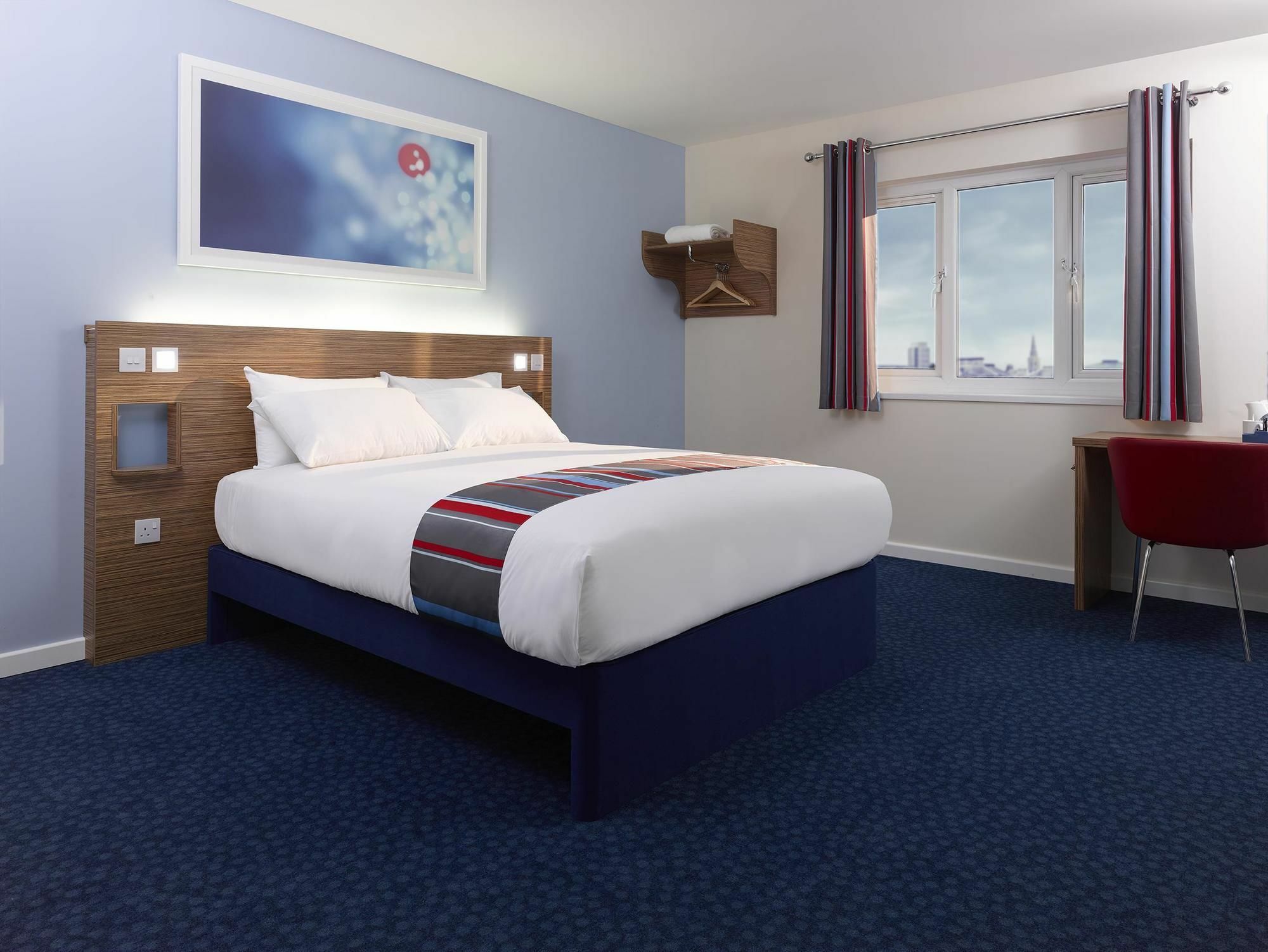 Travelodge Anchor Road 3* Bristol