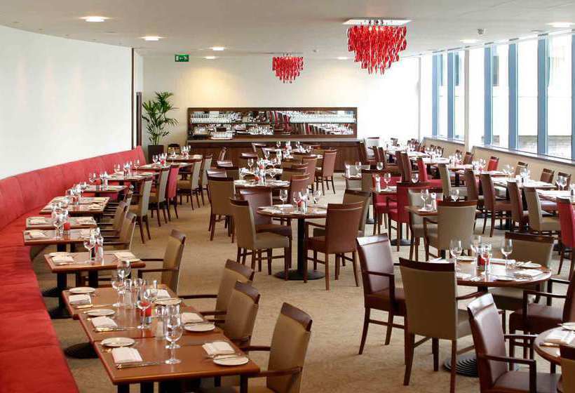 Hotel Mercure Brigstow 4*