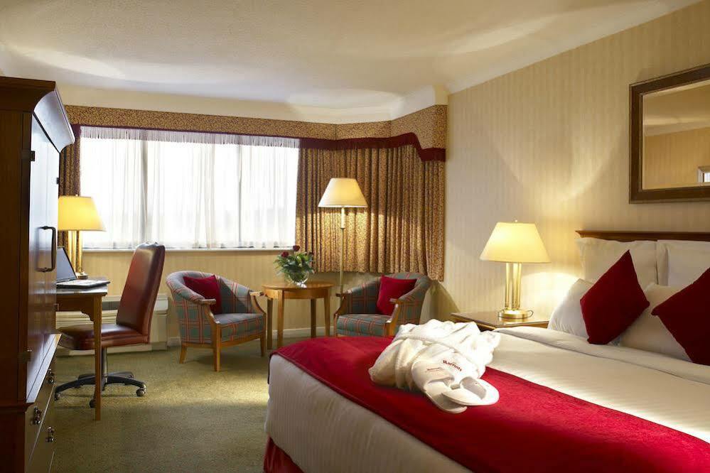 Hotel Delta By Marriott Centre 4*