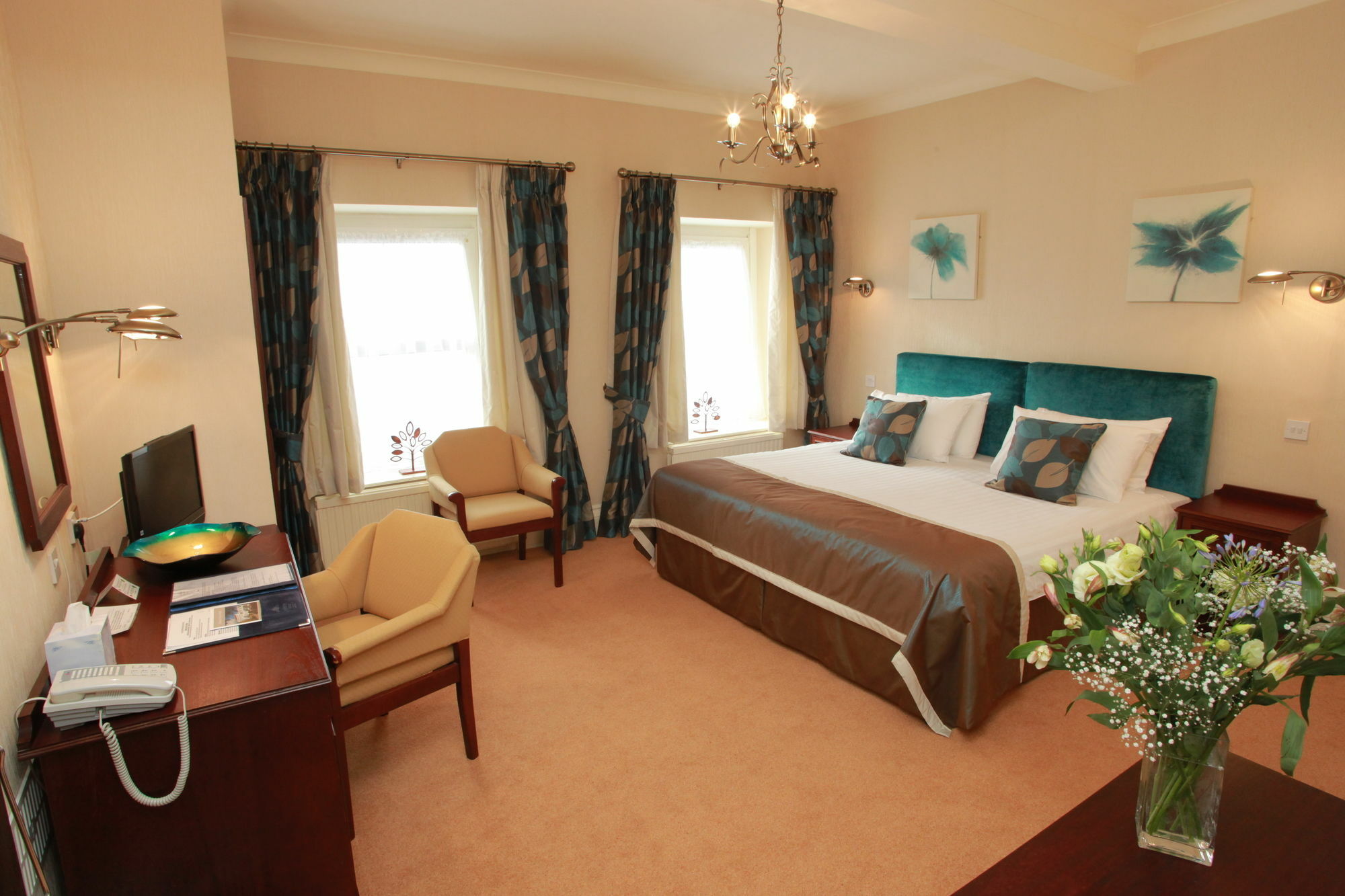 Alveston House