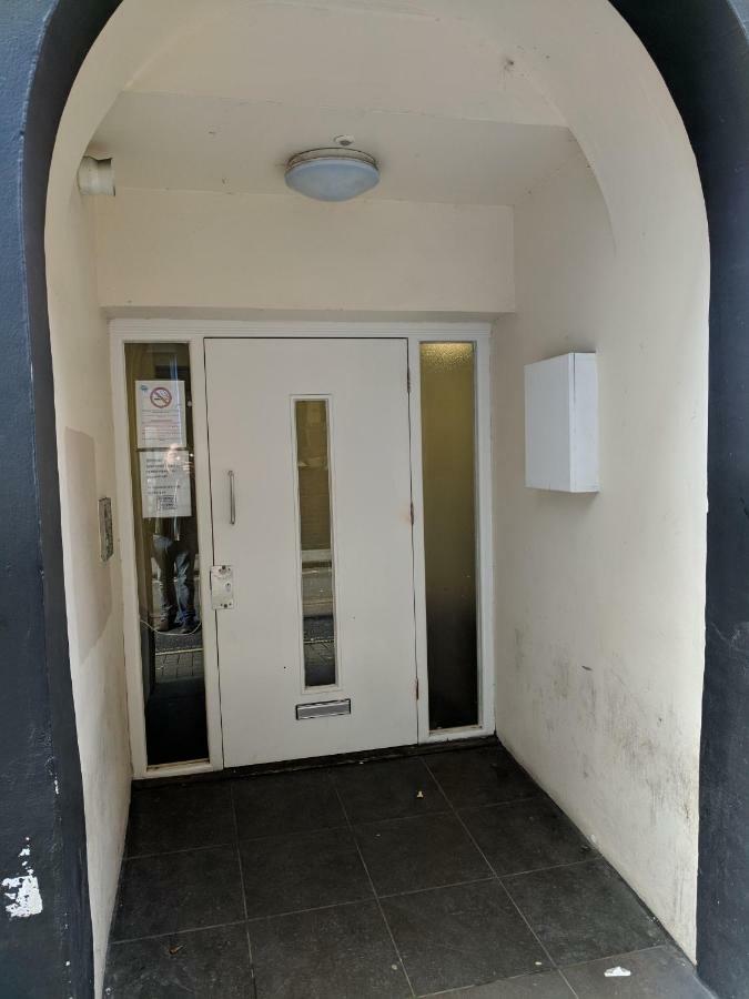 17 Crusader House Apartment