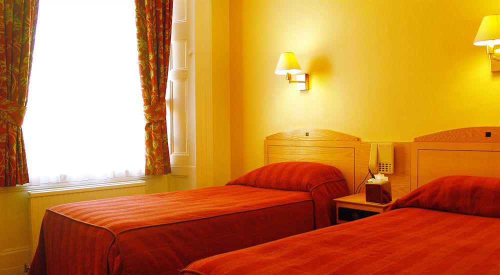The Clifton Hotel 3*