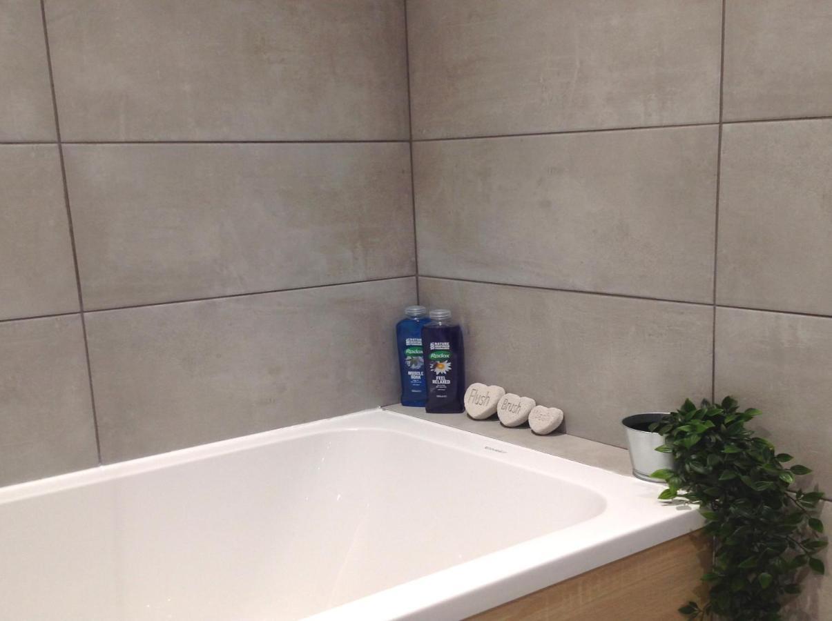 Apartment The Chatfield Bs1 1rt Bristol
