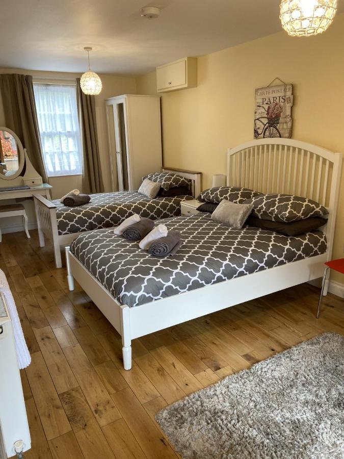 The Brunel Mews Bed & Breakfast